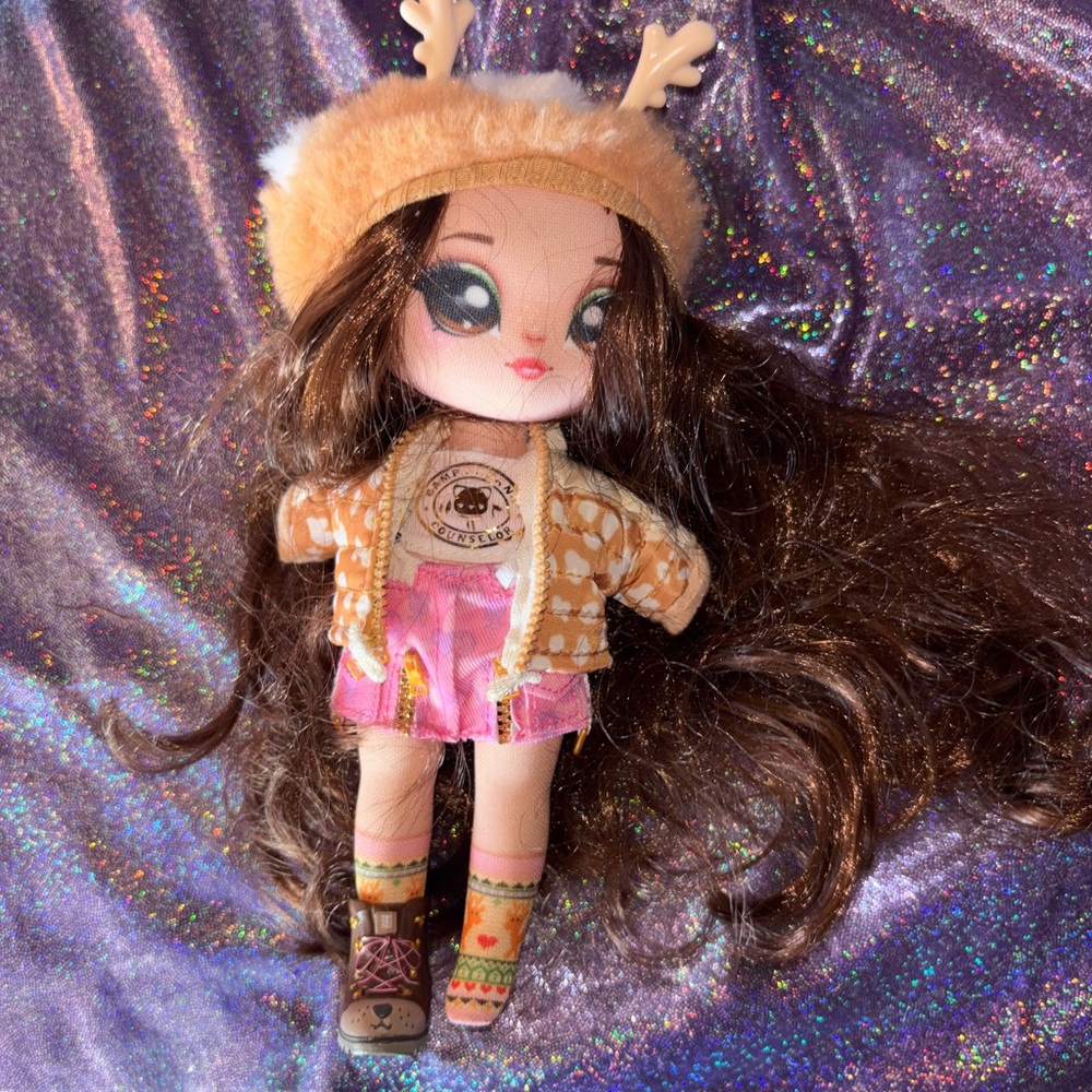 Na Na Na Surprise Camping Doll- Myra Woods